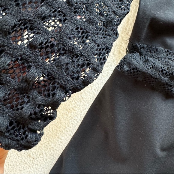 Sandro knit mini with floral lace insets and sleeves EUC - Picture 5 of 8